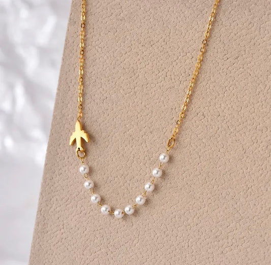 Casual Elegant Airplane Pearl Necklace 18K Gold Plated